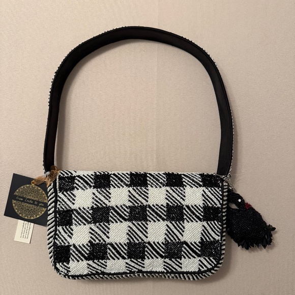 India Beaded Bag Black & White Houndstooth w/ Swan Charm - Picture 2 of 8